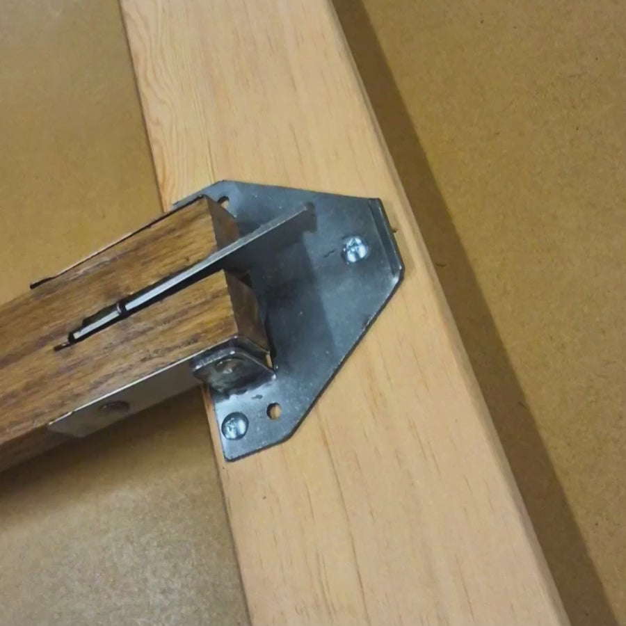 Kestell’s #35 Classic Card Table